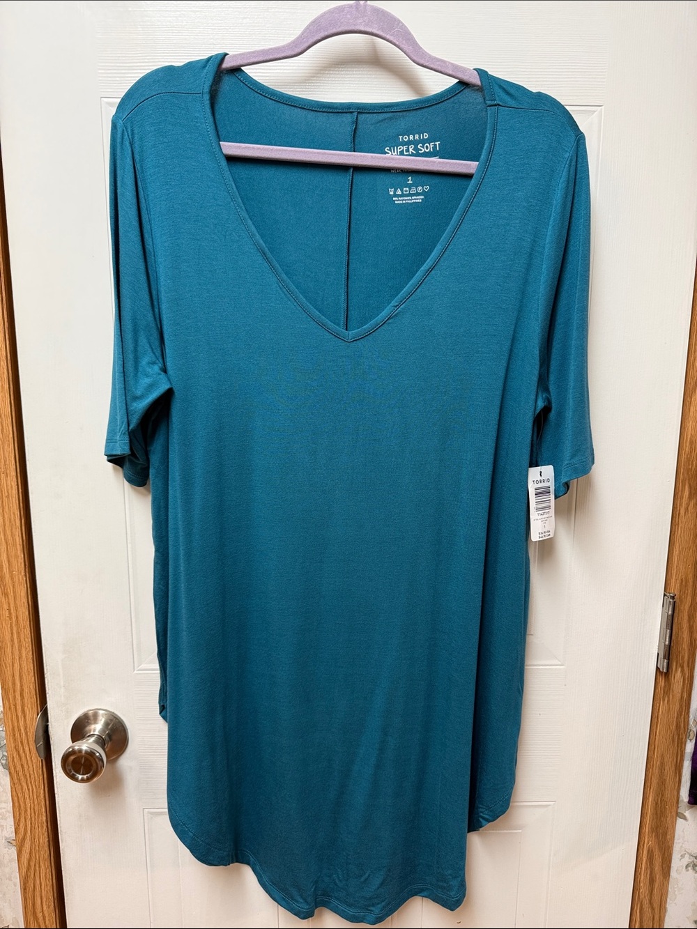 Torrid Super Soft Teal V-Neck Favorite Tunic Tee – Size 1 (1X) – NWT